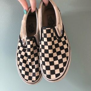 Checkered vans slip on